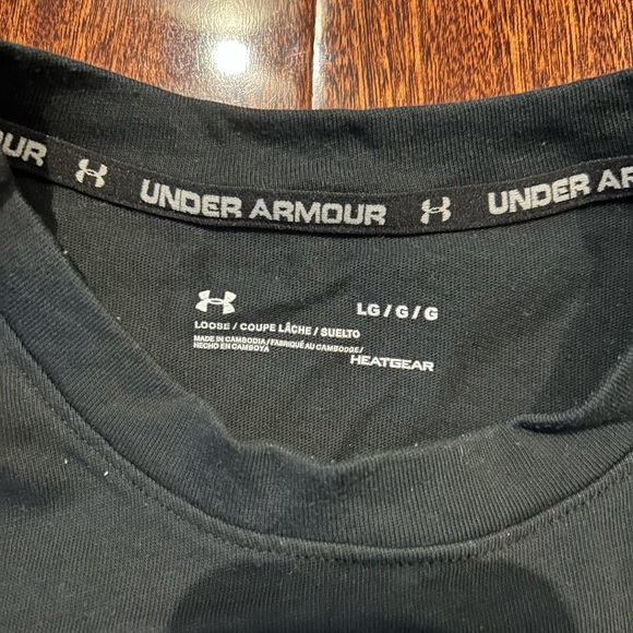 Under Armour Loose-Fit Tee (L) - Picture 2 of 3